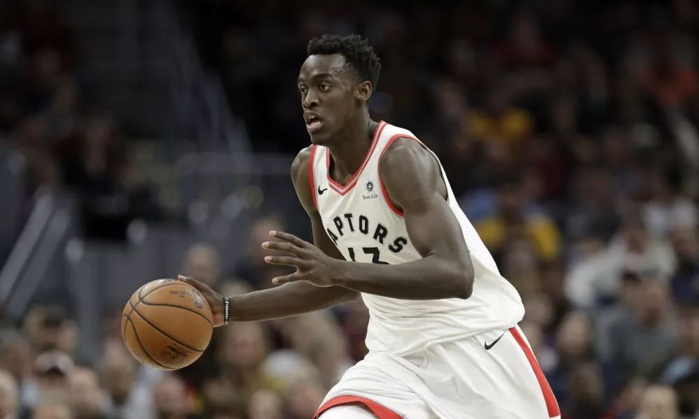 从赛后多伦多猛龙调整名单以备欧篮联到浓眉哥在皇家马德里比赛中绝杀，阿贾克斯国际比赛日战术微调的简单介绍