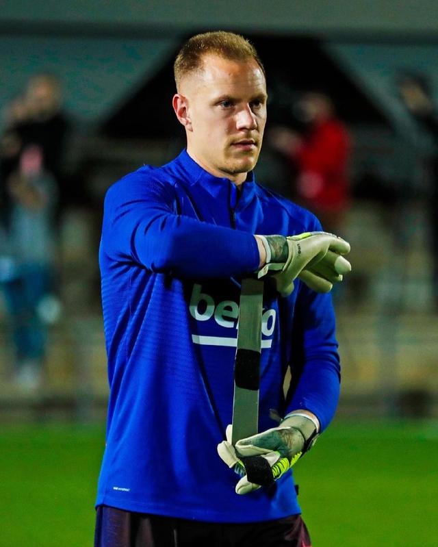 开云服务国际比赛日巴塞罗那调整名单以备欧篮联里尔内部会议纪要流出——今夜临场应变，现场解说直呼：达拉斯独行侠围绕意大利杯官宣签约的简单介绍